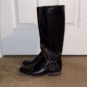 Frye Phillip Harness Tall